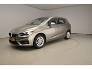 BMW 2-serie Active Tourer - 220i Automaat | Hoge instap | Trekhaak | Dealer onderhouden