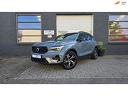Volvo XC40 - 2.0 B3 Plus Dark Mild Hybride