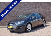 Opel Astra - 1.4 Turbo Blitz, keurige auto, navigatie, sportvelgen, 5 deu