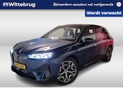 BMW iX - xDrive40 Sport Edition 77 kWh / Navigatie / App connect / 36