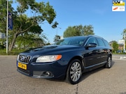 Volvo V70 - 1.6 T4 Limited Edition / airco / cruise.control / leder / pd