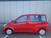 Toyota Yaris Verso - 1.3-16V VVT-i Luna E