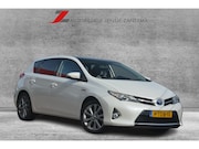 Toyota Auris - 1.8 Hybrid Lease | Panoramadak | Navigatie | Clima | Camera 