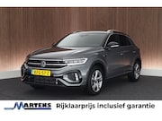 Volkswagen T-Roc - 1.5 TSI 150pk R-Line Trekhaak Camera Stoelverwarming + Massa