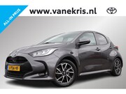 Toyota Yaris - 1.5 Hybrid First Edition, Stoelverwarming voor, Dealer onder