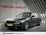 BMW 5-serie - Touring 520i M-Sport Shadow Line Pano-dak/Leder/Camera/Memor