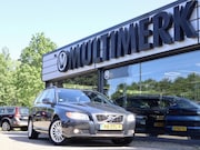 Volvo V70 - T4 Limited Edition Automaat, Leder, Stoelverwarming