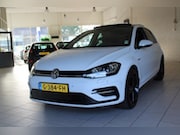 Volkswagen Golf - 1.5 TSI Highline Business R-Line