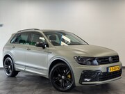 Volkswagen Tiguan - 1.5 TSI ACT Highline Bns R-Line Trekhaak Unieke-Wrap Adaptiv