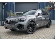 Volkswagen Touareg - 3.0 TSi 4MOTION R LUCHTVERING|TREKHAAK|PANO