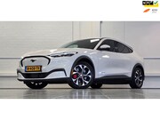 Ford Mustang Mach-E - RWD 75 kWh SOH 92, 1% 1e Eigenaar Trekhaak Leder Mooi