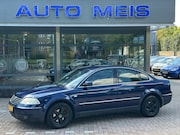Volkswagen Passat - 2.0-20V Arctic Airco Cruise Trekhaak NAP-Autopas Nieuw APK