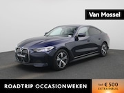 BMW i4 - eDrive40 | Automaat | Apple Carplay | Camera | Parkeersensor