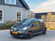Toyota Aygo - 1.0-12V + | | Automaat | El. Ramen | 5-drs | Rijklaar