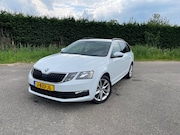 Skoda Octavia - Combi 1.0 TSI SPORT ECC NAVI CARPLAY
