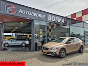 Volvo V40 Cross Country - 1.6 T4 Momentum