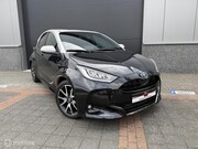 Toyota Yaris - Hybrid Bi-Tone HUD Leder 18.566KM