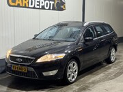 Ford Mondeo - Wagon 2.0-16V Limited Technisch super Rechts een kleine Scha