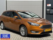 Ford Focus - 1.0 Titanium speciale Oranje kleur