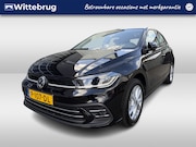 Volkswagen Polo - 1.0 TSI Style Navigatie / Parkeersensoren / LED verlichting 