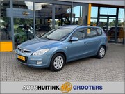 Hyundai i30 - 1.6i Dynamic - airco - trekhaak
