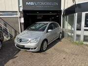 Mercedes-Benz B-klasse - 200 /APK/LM Velgen/Grijs/Automaat/Clima/airco/Vol Opties