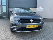 Volkswagen T-Roc - 1.5 TSI Style Business 150 PK! AUTOMAAT! met o.a.a Airco /Tr