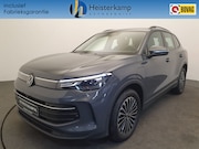 Volkswagen Tiguan - 1.5 eHybrid 204pk DSG/AUT Life Wegklapbare trekhaak, 360 cam