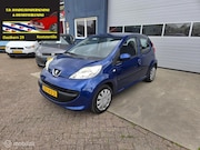 Peugeot 107 - 1.0-12V XR