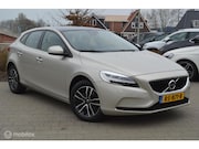 Volvo V40 - 2.0 T2 Nordic+ | Pano-dak | LED-Koplamp