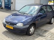 Opel Corsa - 1.4i Sport/ 3drs nap/ goede onderhouden/ pano/ zo meenemen.