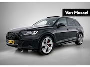 Audi Q7 - 60 TFSI e quattro Competition 456 PK | S-line | Luchtvering 