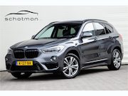BMW X1 - xDrive25i High Executive, Leder, Sportstoelen, Head-up, Navi