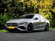 Mercedes-Benz A-klasse - A 180 2025 AMG Line Night | Pano | Manufaktur Grau