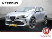 Alfa Romeo Junior - Elettrica 54 kWh | Apple Carplay / Android Auto | Parkeersen