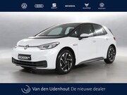 Volkswagen ID.3 - Pure 45 kWh 150pk / Navigatie / Stoelverwarming / Camera