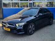 Mercedes-Benz A-klasse - 200 Automaat / Wegklapbare trekhaak / Led verlichting / Came