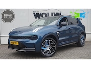 Lynk & Co 01 - 1.5 PHEV SOH 95.4% RIJKLAARPRIJS Panoramadak | Elektr. Achte