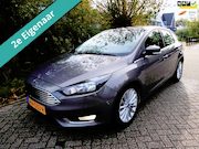 Ford Focus - 1.5i 150pk Titanium Automaat Clima Navi Trekhaak 1500kg.