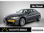 Alfa Romeo Giulia - 2.0T Super | Trekhaak | Memory stoelen | PDC |