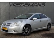 Toyota Avensis - 2.0 VVTi Dynamic