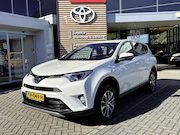 Toyota RAV4 - 2.5 Hybrid AWD Style 1650 KG TREKGEWICHT LAGE KM STAND