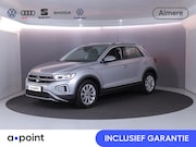 Volkswagen T-Roc - 1.5 TSI Style 150 pk Automaat (DSG) | Navigatie | Trekhaak (