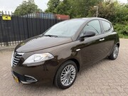 Lancia Ypsilon - 0.9 TwinAir Platinum Airco/Cruise/PDC/CV/LMV