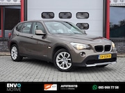 BMW X1 - sDrive18i Executive Automaat Trekhaak/PDC/Navi/LMV