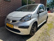 Toyota Aygo - 1.0-12V