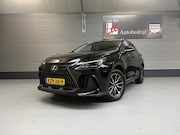Lexus NX - 450h+ AWD LUXERY/1500 KG AHW/TREKH/DODE HOEK/LEER/ENZ