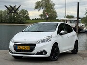 Peugeot 208 - 1.2 PureTech Allure | Navi | Stoelverw.| PDC