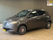 Lancia Ypsilon - 1.2 Platinum AIRCO PDC ELEKTR. RAMEN START/STOP