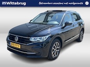 Volkswagen Tiguan - 1.4 TSI eHybrid Life / AUTOMAAT/ PANO/ TREKHAAK/ PARK.SENSOR